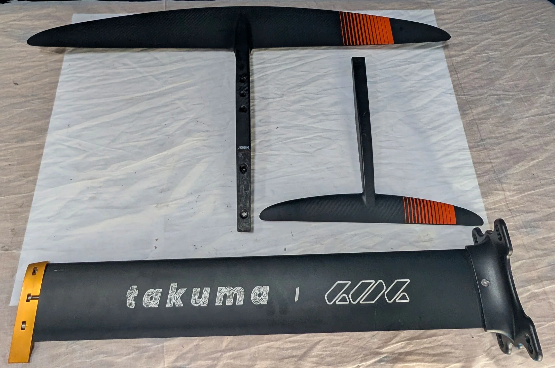 Complete Hydrofoil: Takuma, H800 Cabrinha Carbon - Image 6