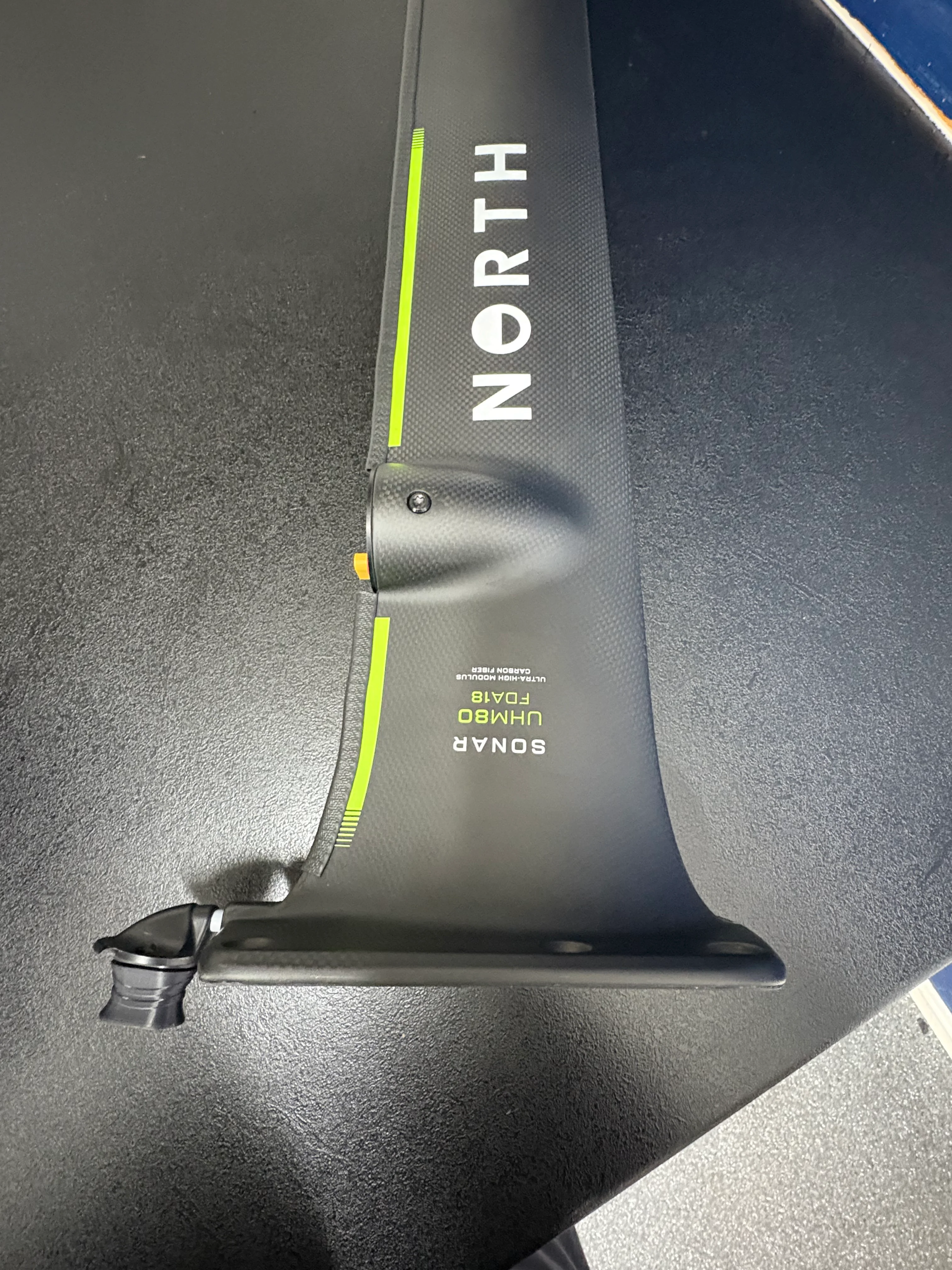 Foil Drive | NORTH Sonar Integrated UHM80 Mast - Image 4