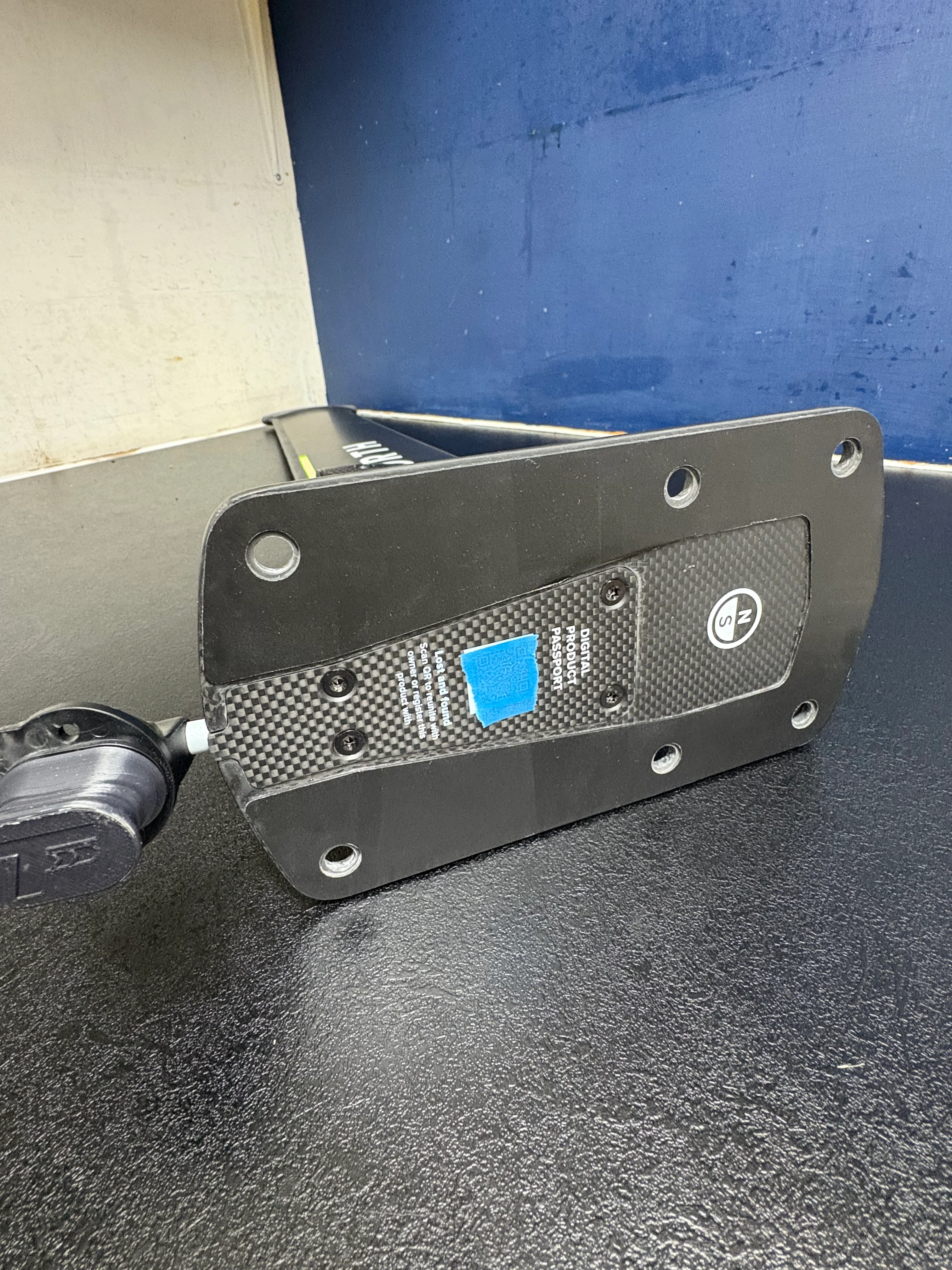Foil Drive | NORTH Sonar Integrated UHM80 Mast - Image 9