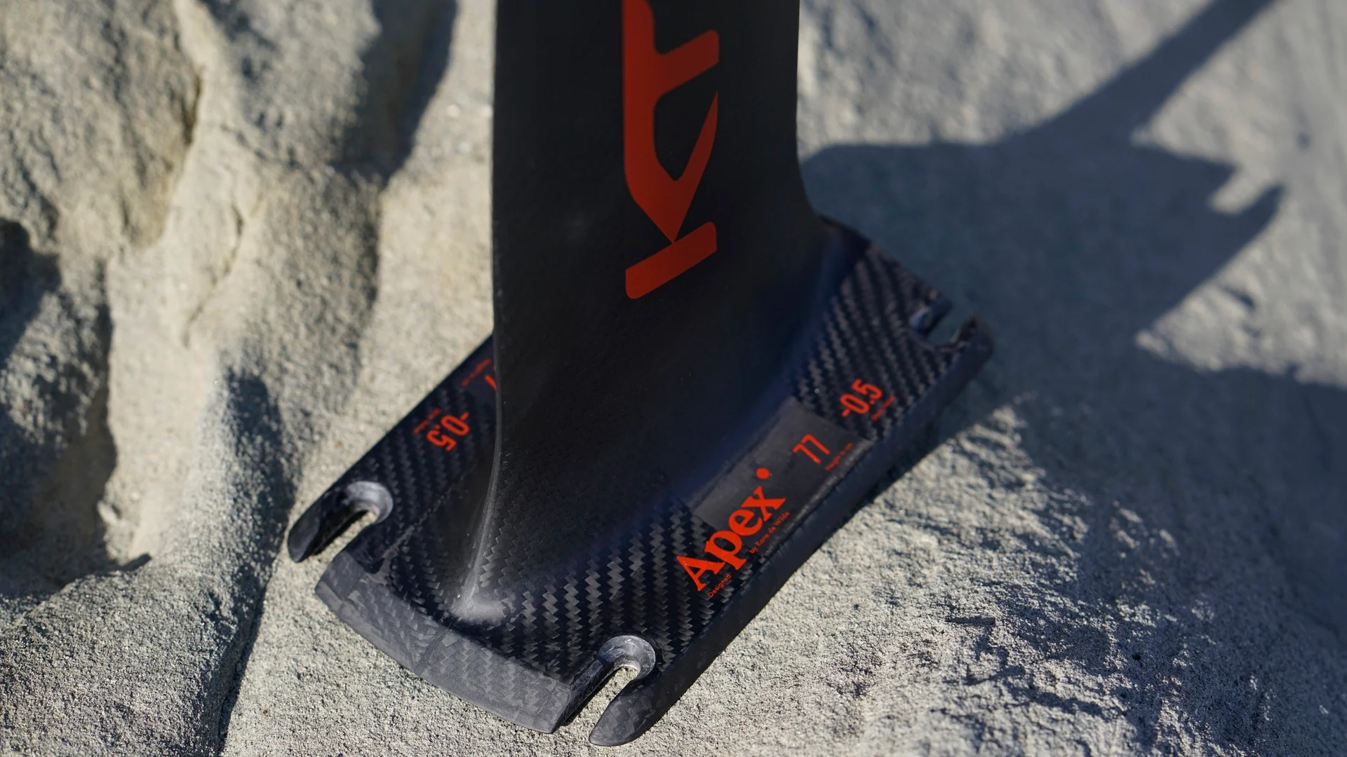 KT Apex UHM Carbon Mast - Image 6