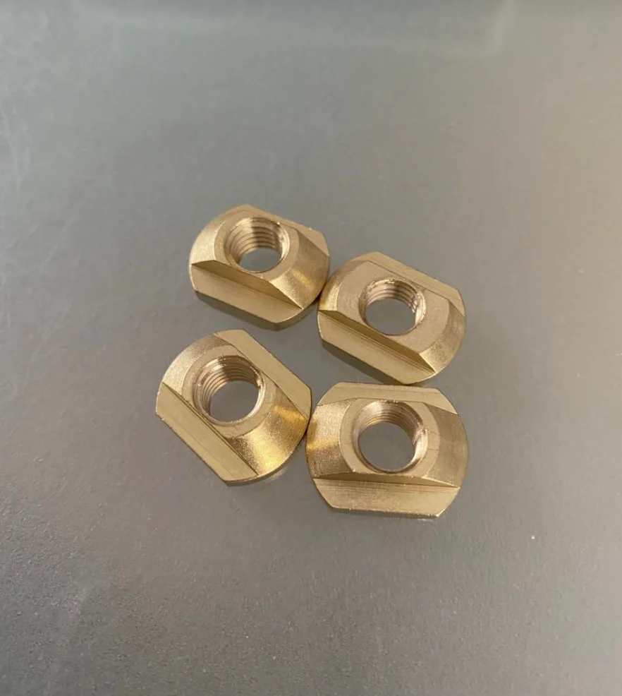 M8 Track nuts Brass & 25mm Bolts x 4 - Image 2