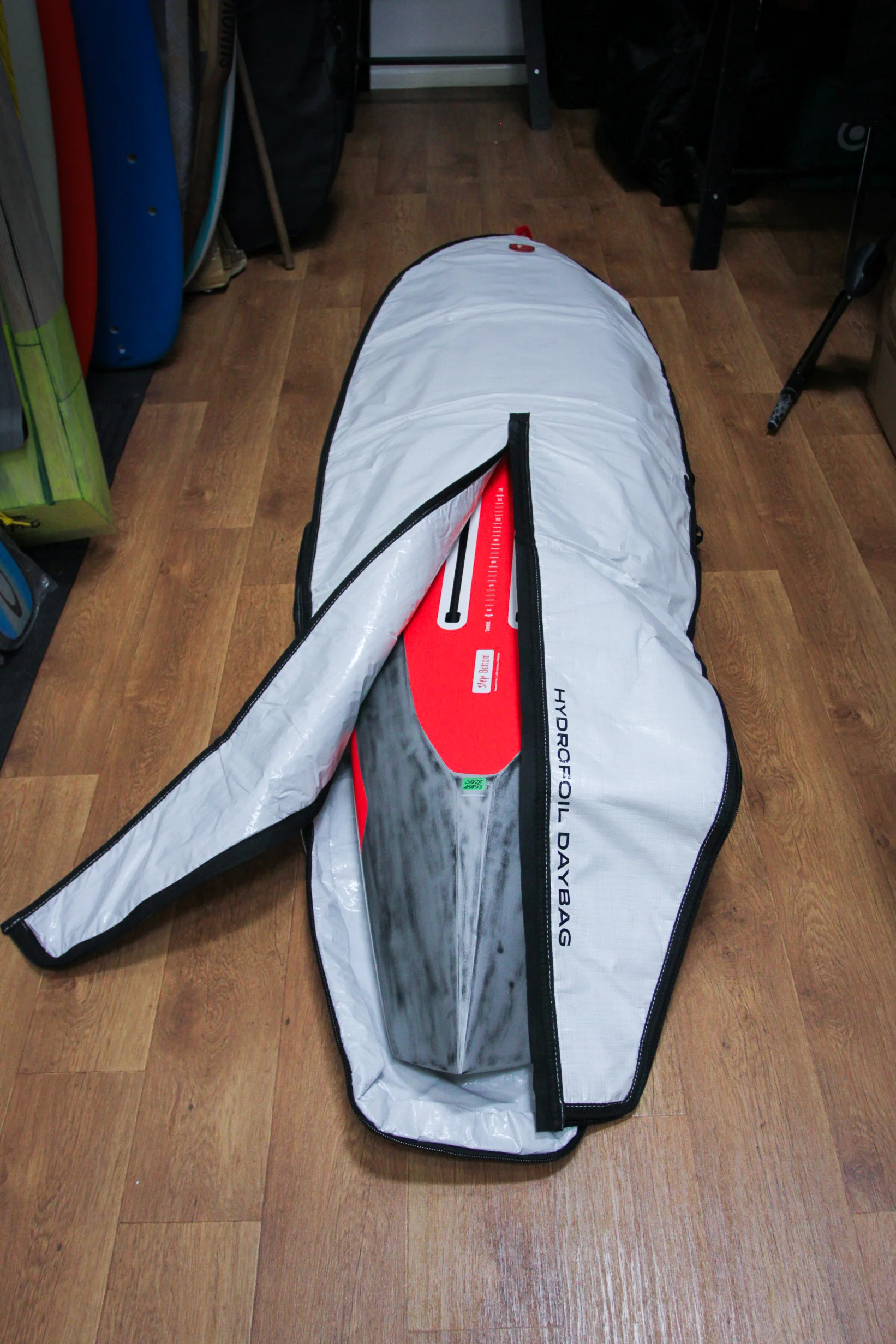 MFC Foil Downwind board Day Bag - Image 3
