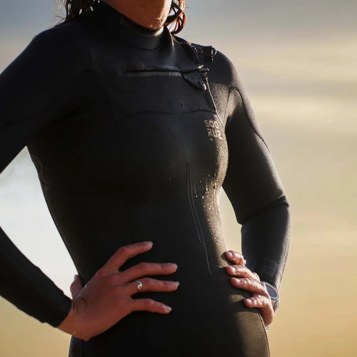 Sooruz Fullsuit Women 4/3 CZ GURU PRO - Black - Image 10