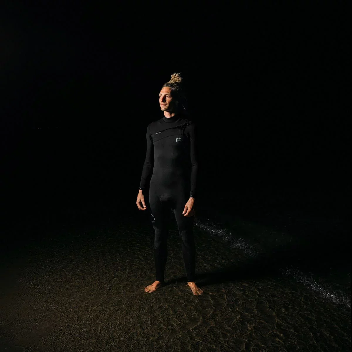 Sooruz GURU PRO 4/3mm Men's Fullsuit Chest Zip - Black - Image 5